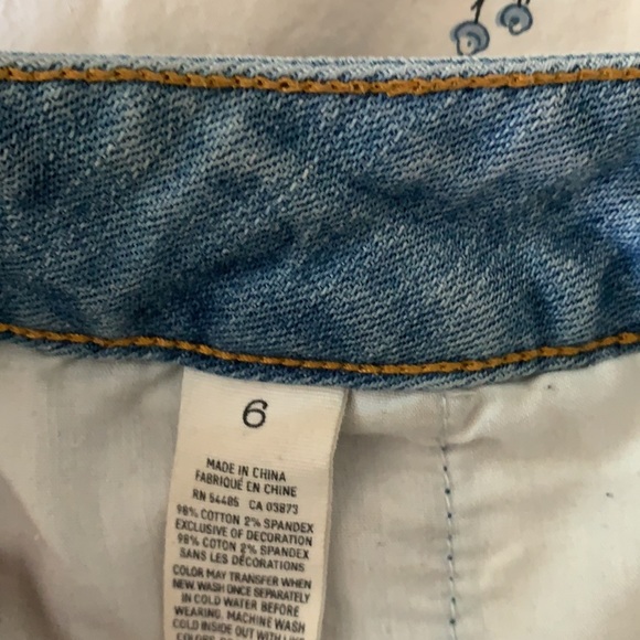 American Eagle high waisted shorts w/ stitch detai - Picture 5 of 5